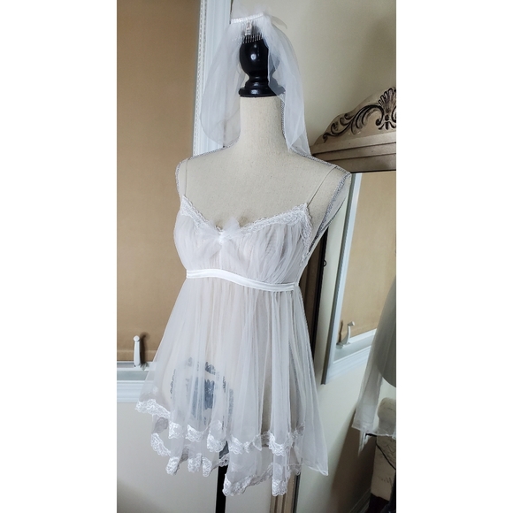 Bridal nightwear set - Picture 2 of 8